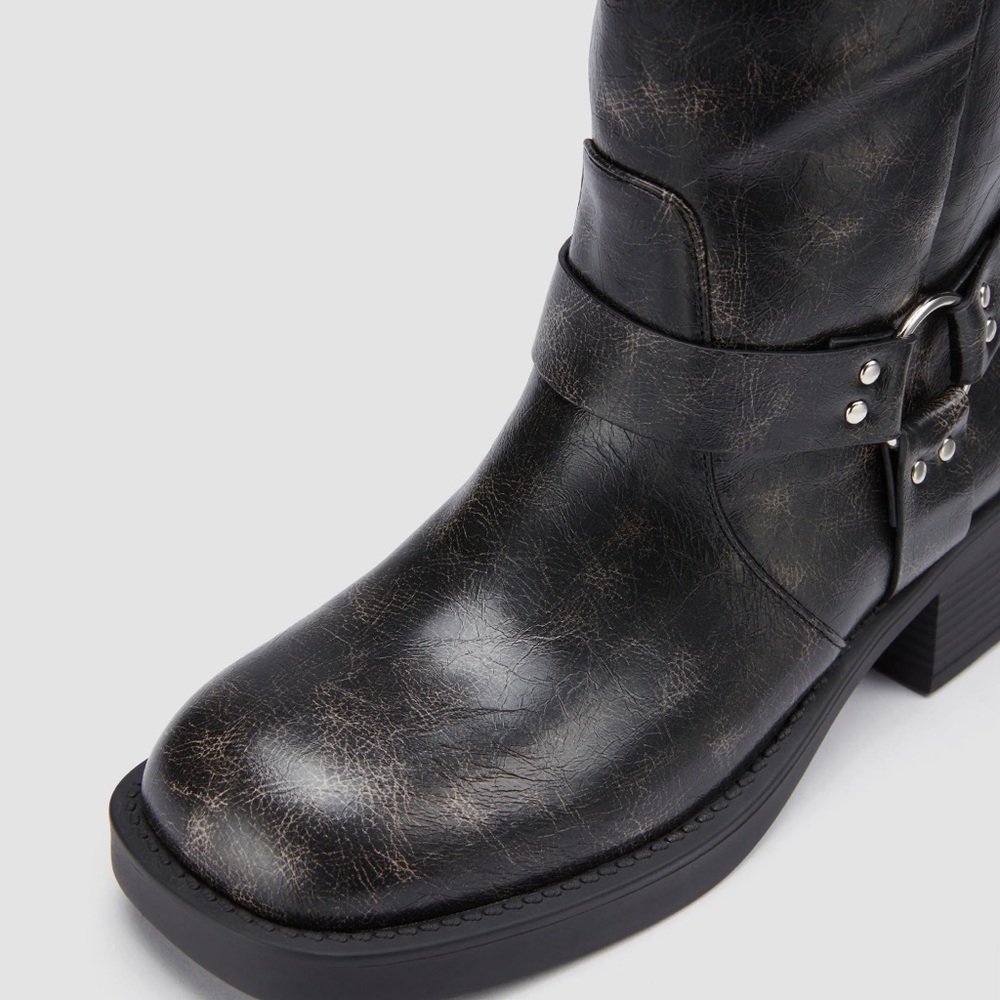 Cider Distressed Black Moto Boots - Picture 3 of 7